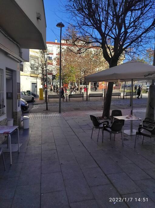 Bonita Y Amplia Casa Con Patio, En Centro Ciudad Apartman Mérida Kültér fotó