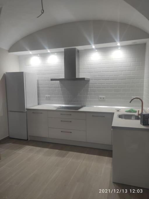 Bonita Y Amplia Casa Con Patio, En Centro Ciudad Apartman Mérida Kültér fotó