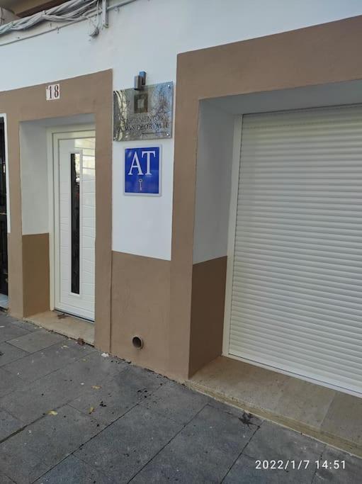 Bonita Y Amplia Casa Con Patio, En Centro Ciudad Apartman Mérida Kültér fotó